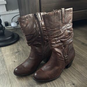 Yuu Brown Heeled Boots Womens size 9.5